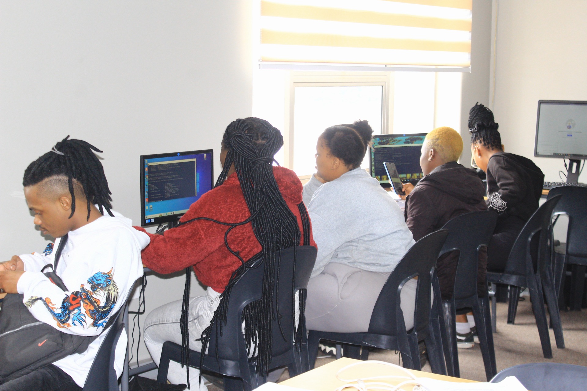 20241021121329_IMG_2012